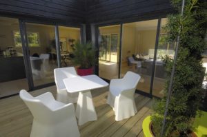 terrasse d'une maison bois familiale