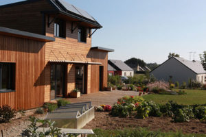 aménagement intérieur d'une maison bois familiale