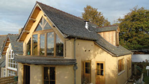 environnement d'une maison bois familiale