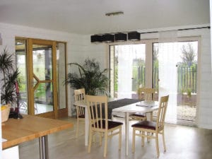 aménagement intérieur d'une maison bois moderne à la campagne