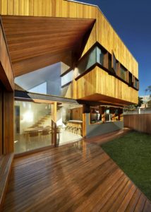 aménagement intérieur d'une maison bois moderne et familiale