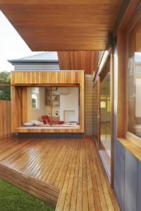 aménagement intérieur d'une maison bois moderne et familiale