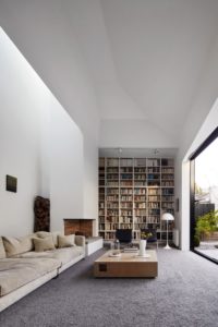 aménagement intérieur d'une maison bois moderne et familiale