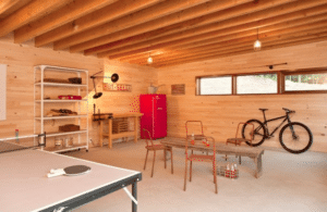 aménagement intérieur d'une maison bois moderne et familiale