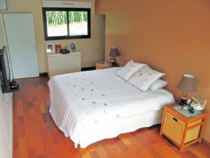 aménagement intérieur d'une maison bois moderne et familiale