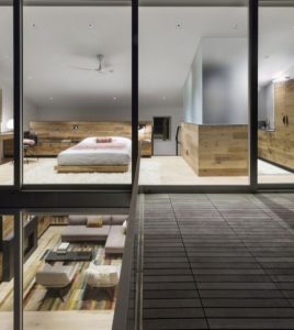 aménagement intérieur d'une maison bois moderne et familiale