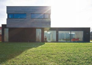 3d modéle d'une maison en bois moderne et familiale