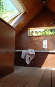 aménagement intérieur d'une maison bois moderne et familiale