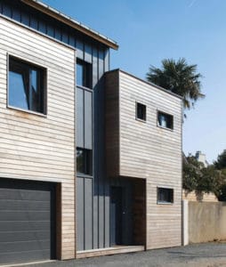 maison bois moderne et familiale