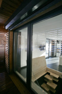 aménagement intérieur d'une maison bois moderne et familiale