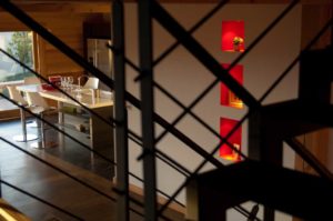 aménagement intérieur d'une maison bois moderne et familiale