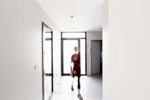aménagement intérieur d'une maison en ossature bois à la campagne