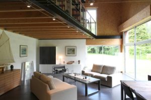 aménagement intérieur d'une maison bois moderne écologique passive