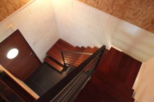 maison bois moderne écologique passive avec jardin