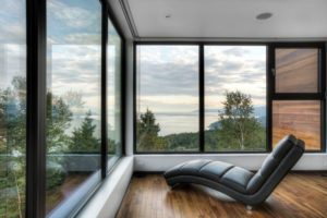 aménagement intérieur d'une maison bois moderne écologique