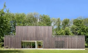 maison bois moderne écologique passive avec jardin