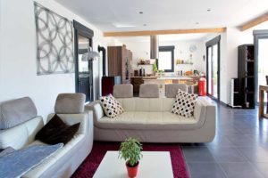aménagement intérieur d'une maison à ossature bois économe dans la Vaucluse