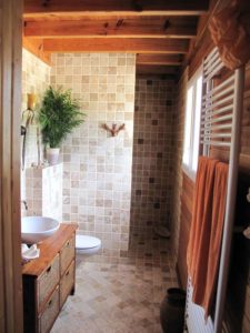 aménagement intérieur d'une maison bois familiale et classique