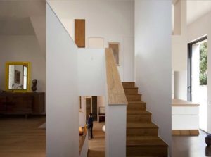 aménagement intérieur d'une maison bois classique à Paris