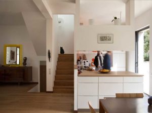 aménagement intérieur d'une maison bois classique à Paris