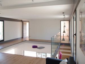 aménagement intérieur d'une maison bois classique
