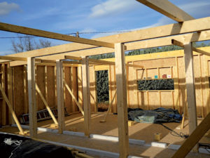construction d'une maison bois familial avec jardin