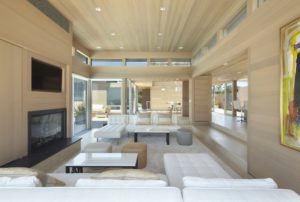 aménagement intérieur d'une maison bois moderne aux États-Unis