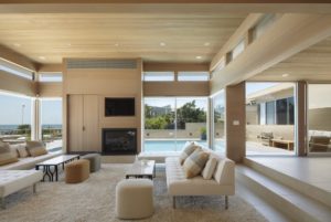 aménagement intérieur d'une maison bois moderne aux États-Unis