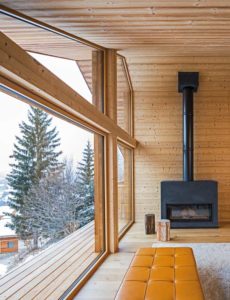aménagement intérieur d'une maison enneigée