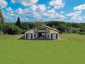 Une maison landaise en Nouvelle-Aquitaine - © Alaya Maisons Bois