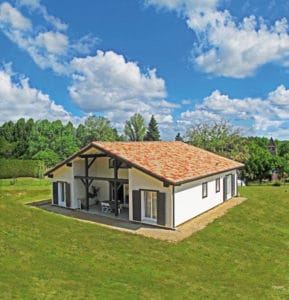 maison bois dans la nature
