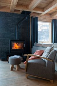 aménagement intérieur d'une maison bois moderne et familial
