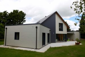 maison bois moderne et familial