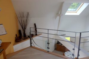 aménagement intérieur d'une maison bois moderne et familial