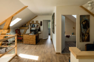 aménagement intérieur d'une maison bois du caractère en altitude
