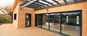 maison bois moderne avec terrasse