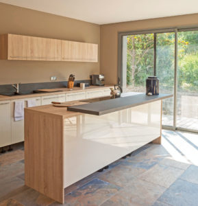 aménagement intérieur d'une maison bois moderne