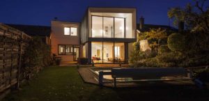maison bois familial et moderne