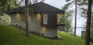 maison bois avec vue magnifique vers le lac