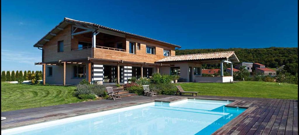 Une maison bois demande des portes et fenêtres technologiques comme Minco