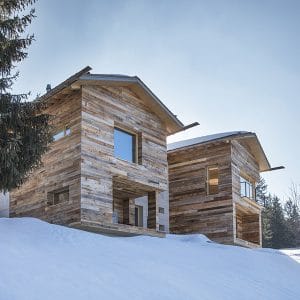 maison double en bois