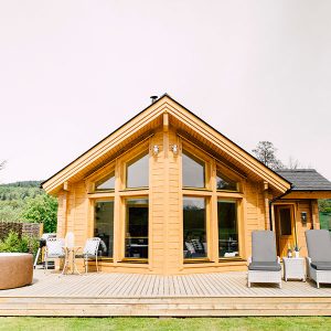 cabane en madriers conçu par Artihouse