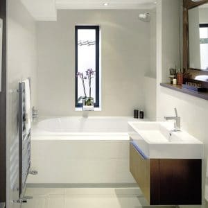 salle de bains renovée dans maison bois