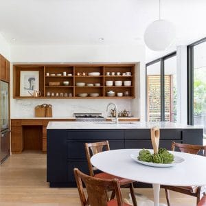 cuisine bois ouverte dans maison en Floride