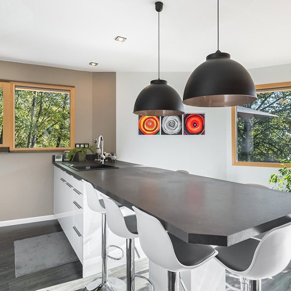 aménagement intérieur d'une maison en bois