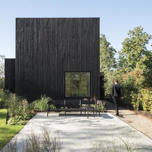 Maison bois familiale originale aux Pays-Bas