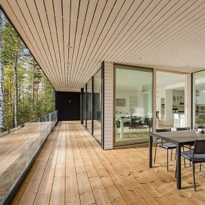 Une terrasse thermotraitée au cœur de la forêt © Silverwood