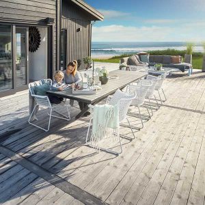 Lames de terrasse en bois en Pin rouge © Silverwood