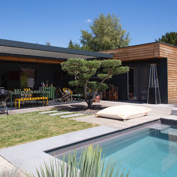 Maison en bois écologique extérieur