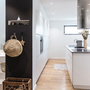 Une maison à ossature bois style cabane cuisine